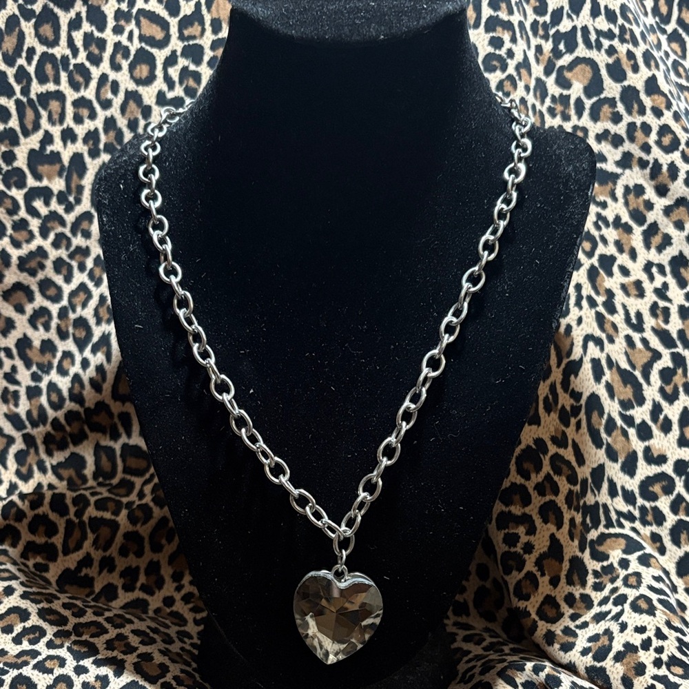 Elegant Silver Heart Pendant Necklace